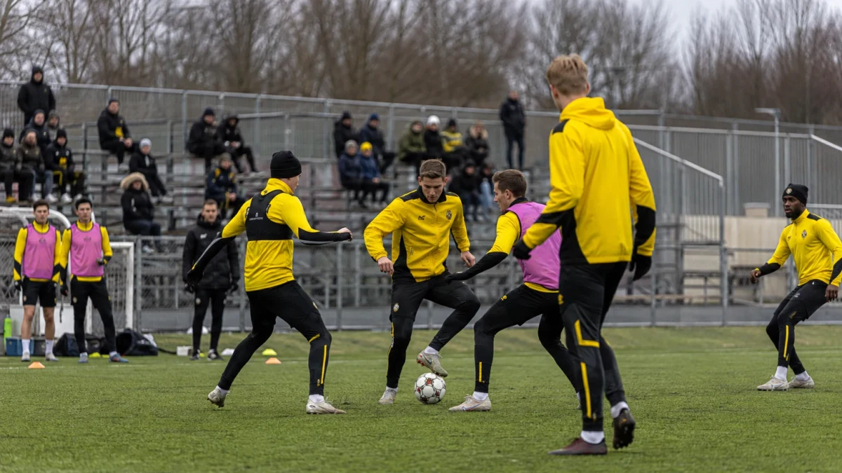Häcken håller serieledningen efter tio matcher utan förlust