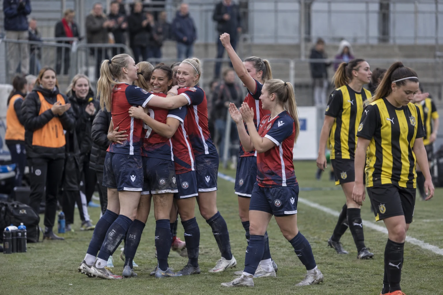 Häcken slog Eskilstuna och stannar etta