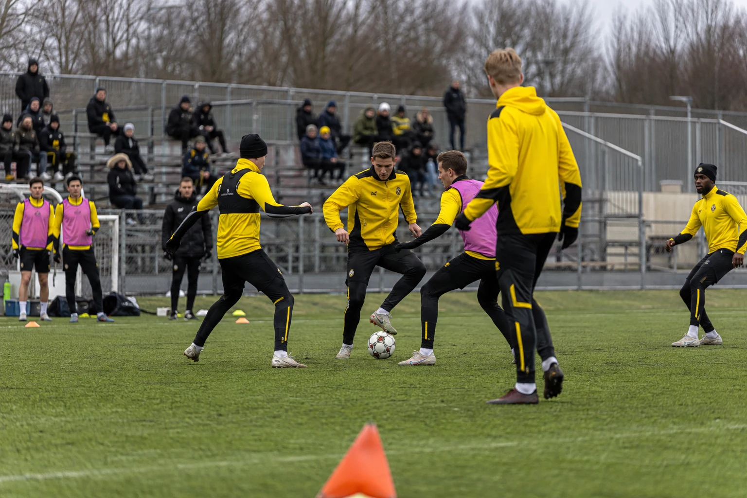 Häcken håller serieledningen efter tio matcher utan förlust